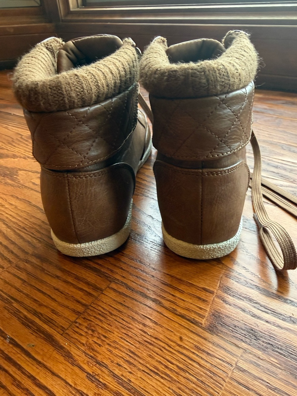 Arizona Jean Co. AZ Hoops Brown High Top Wedge Sneakers Women’s Size 8.5 - Picture 4 of 6